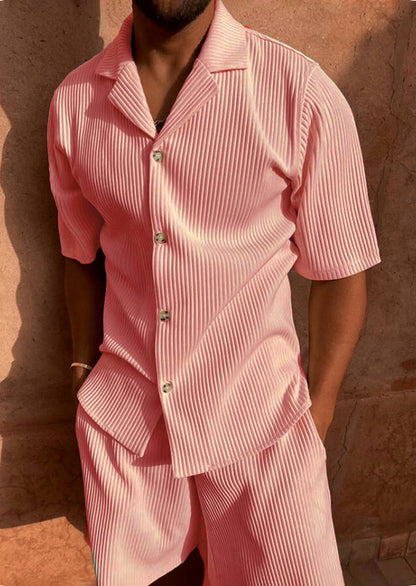 Chemise à manches courtes pour hommes et short avec design structuré Chic und Stil
