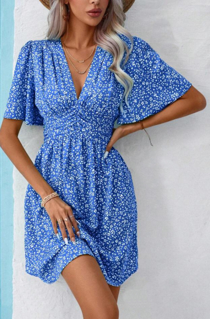 Robe d'été à décolleté en V avec fronces et manches ballon Chic und Stil