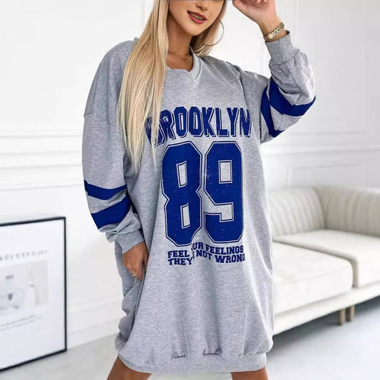 Robe de sport décontractée oversize pour femmes avec décolleté en V et manches contrastées Chic und Stil