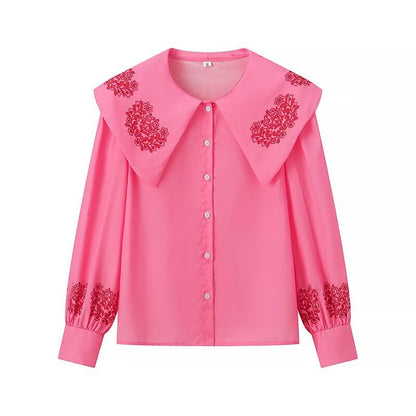 Blouse pour femme avec col volumineux et broderies florales Chic und Stil
