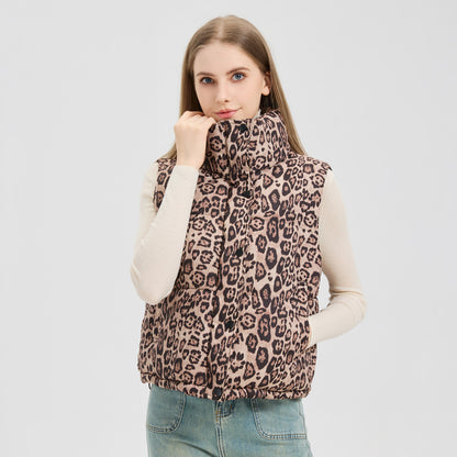 Dame Gilet rembourré avec motif léopard et col haut Chic und Stil