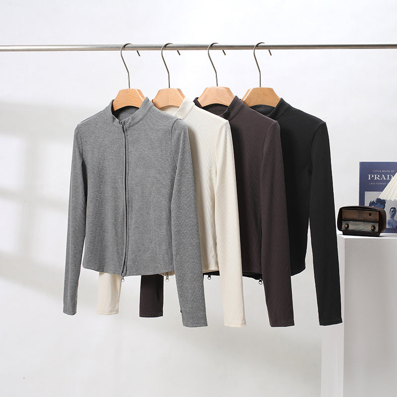 Veste de sport élégante et fonctionnelle pour femmes avec col haut Chic & Stil