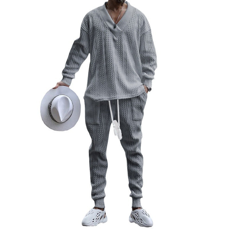 Costume en tricot pour hommes avec décolleté en V et cordon de serrage Chic und Stil
