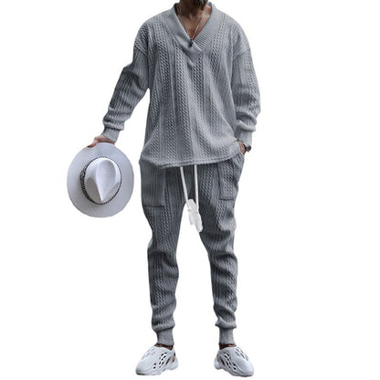 Costume en tricot pour hommes avec décolleté en V et cordon de serrage Chic und Stil