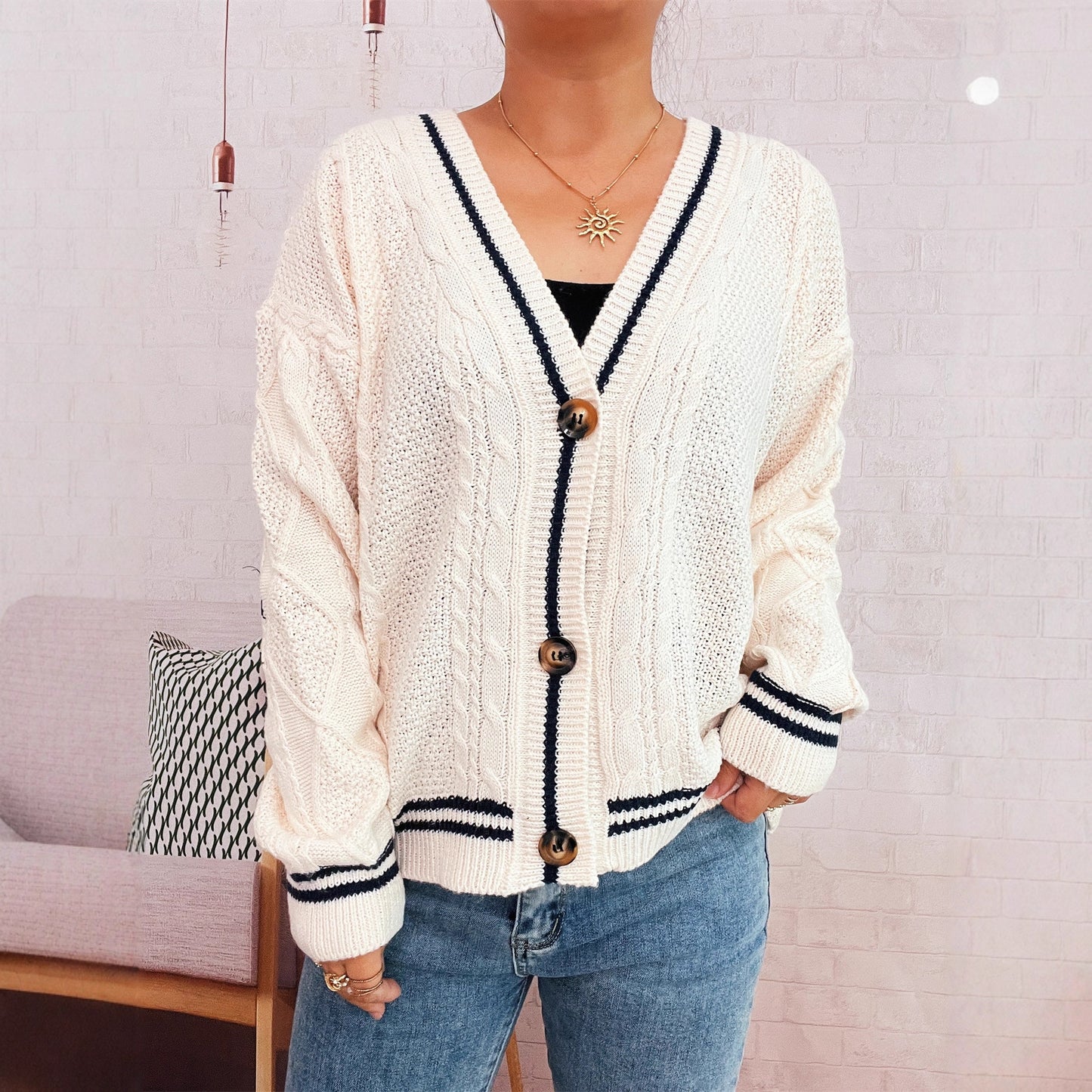 Dames gilet confortable en tricot avec applications d'étoiles et détails modernes Chic und Stil