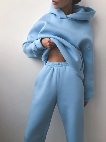 Women's sporty loungewear set with oversized hoodie and comfortable jogger pants Chic and Style