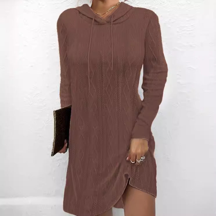 Robe à capuchon pour femmes avec motif en tricot élégant et fente latérale chic Chic und Stil