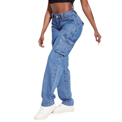 High-waisted cargo pants for women with practical pockets Chic and Style