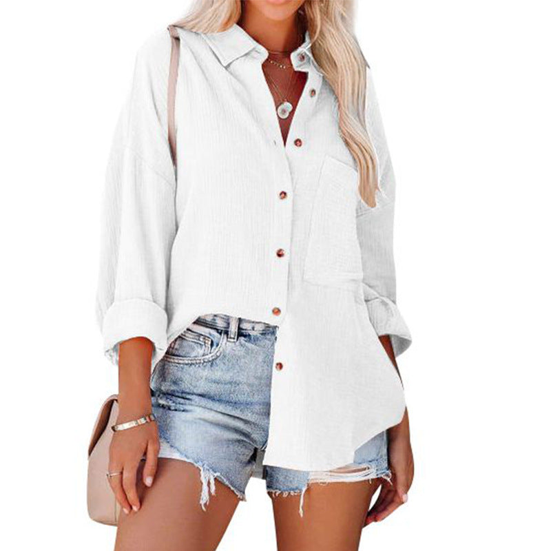 Chemise en chiffon pour femmes avec des manches larges et une poche poitrine pratique Chic und Stil