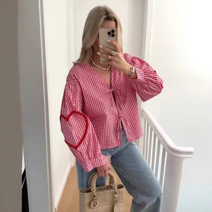 Chemisier pour femmes avec des manches volumineuses et un design à carreaux moderne Chic und Stil