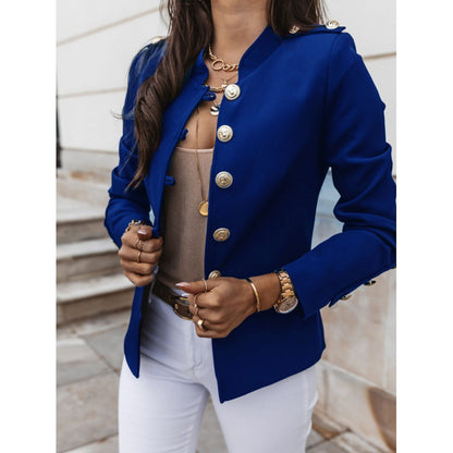 Blazer féminin tendance avec des détails ornés de boutons Chic und Stil