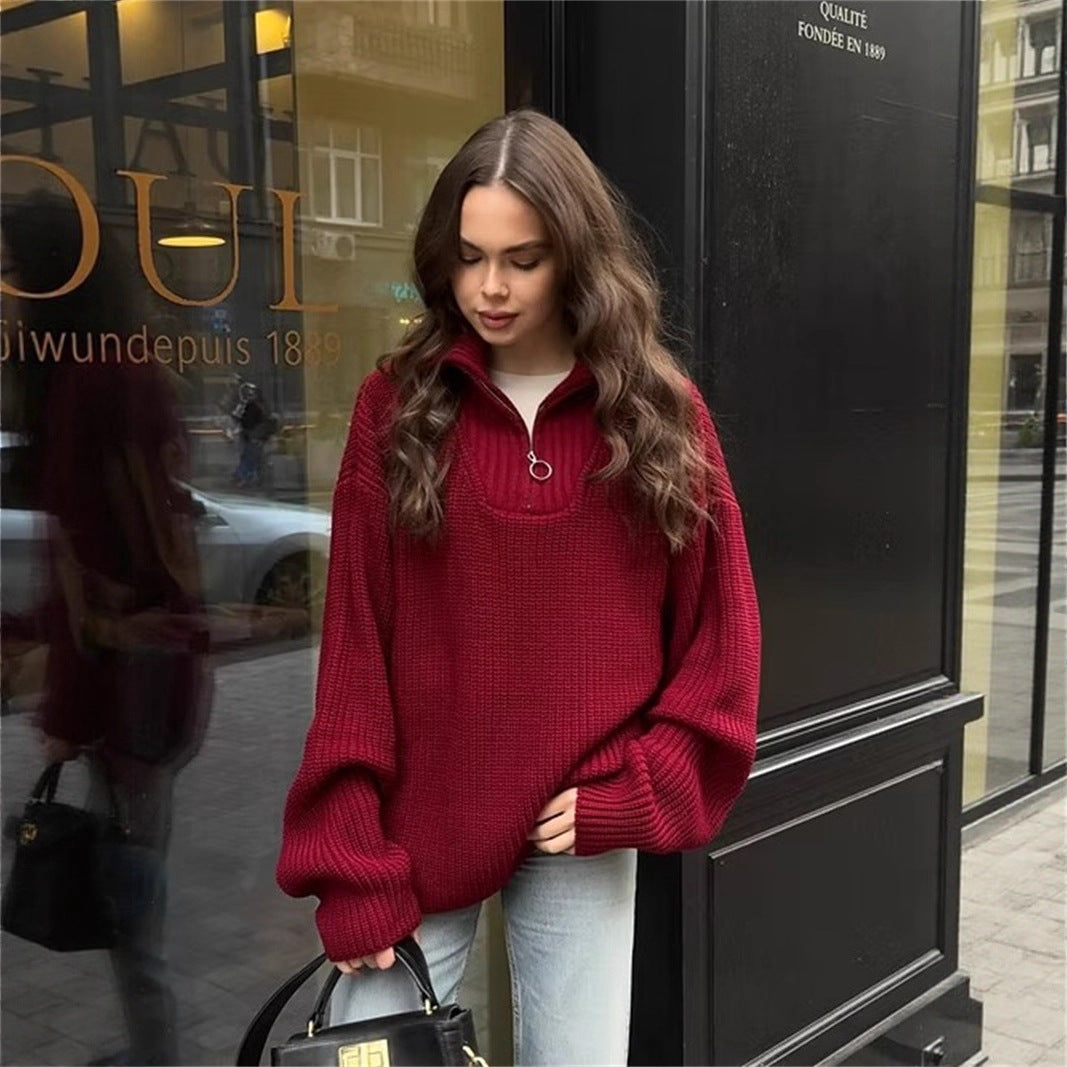 Comfortable knitted pullover for women with high collar and zip Chic und Stil