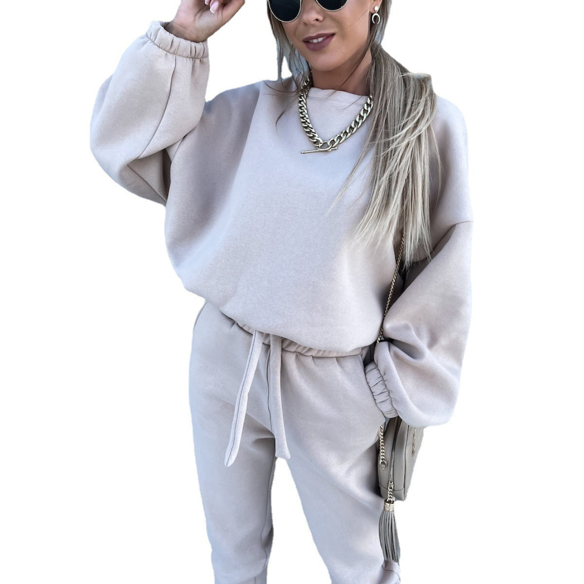 Trendy Crop Sweatshirt Set for Women and Comfortable Jogging Pants Chic and Style