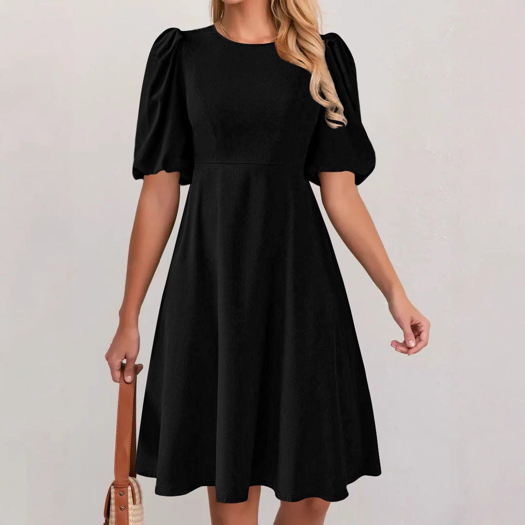 Robe à manches bouffantes pour femmes avec coupe fluide et accentuation de la taille Chic und Stil