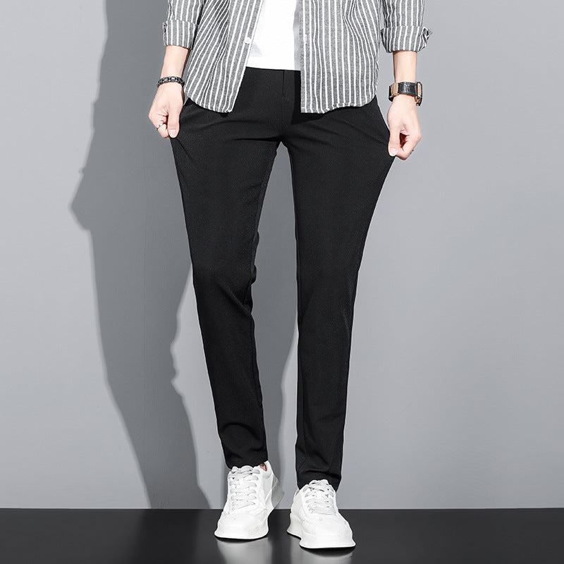 Slim-fit chino pants for men with side pockets Chic und Stil