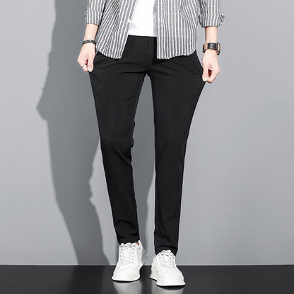 Slim-fit chino pants for men with side pockets Chic und Stil