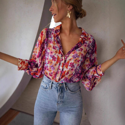 Blouse femme avec des motifs floraux et des manches volantes élégantes Chic und Stil