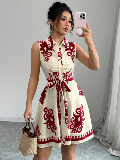 Robe d'été pour femmes avec coupe cintrée Chic und Stil