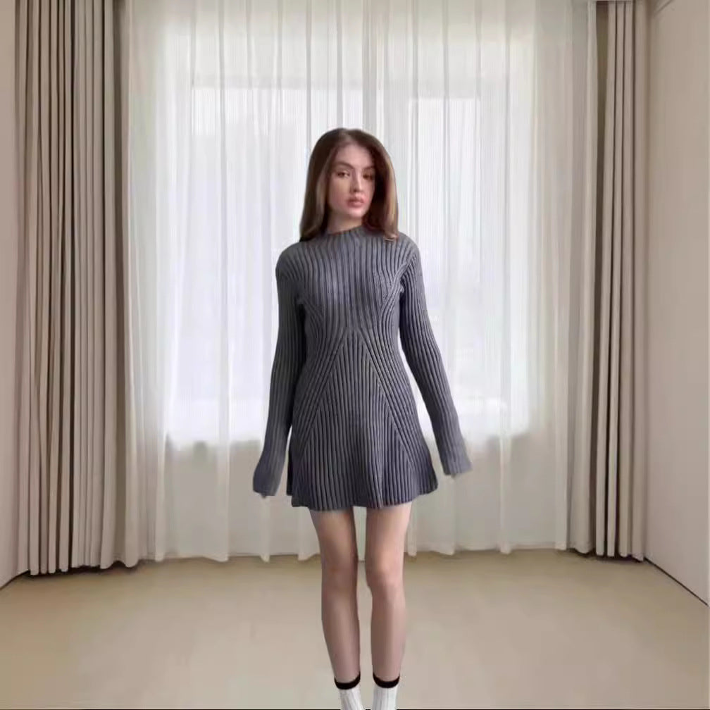 Robe en tricot pour femmes avec un design structuré et une coupe haute Chic und Stil