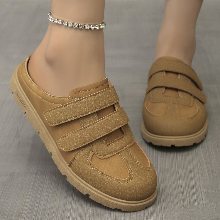 Chaussures confortables pour femmes avec des sangles en velcro réglables et une semelle ergonomique Chic und Stil