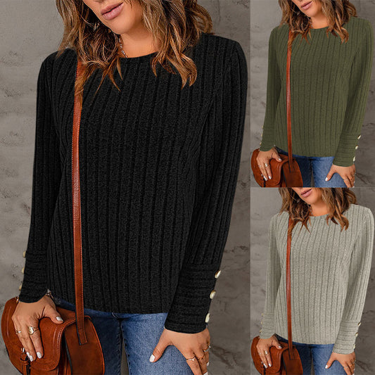 Pull fin pour femmes avec une élégante structure en rib et des détails de boutons Chic und Stil