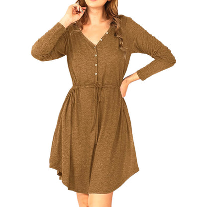 Robe portefeuille décontractée pour femmes avec détails en bouton et cordon de taille Chic und Stil