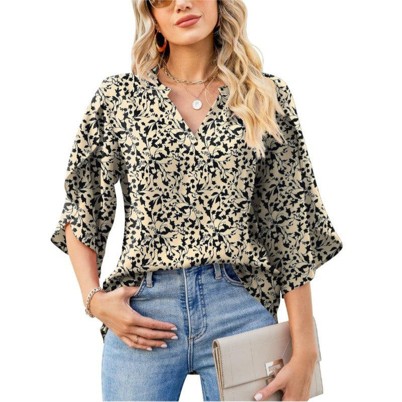 Blouse à col en V à imprimé floral Chic und Stil