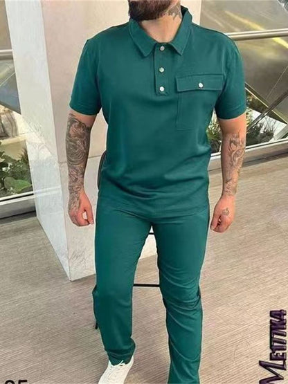 Stylish polo and pants set for men Chic und Stil