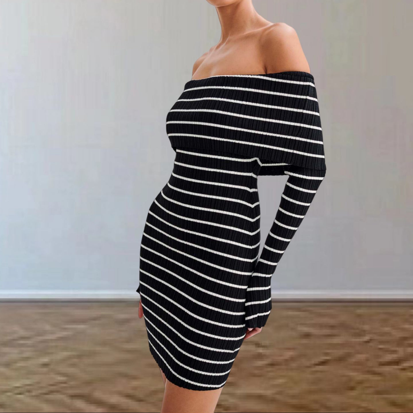 Robe en tricot à épaules dénudées pour femmes avec manches longues et motif rayé Chic und Stil