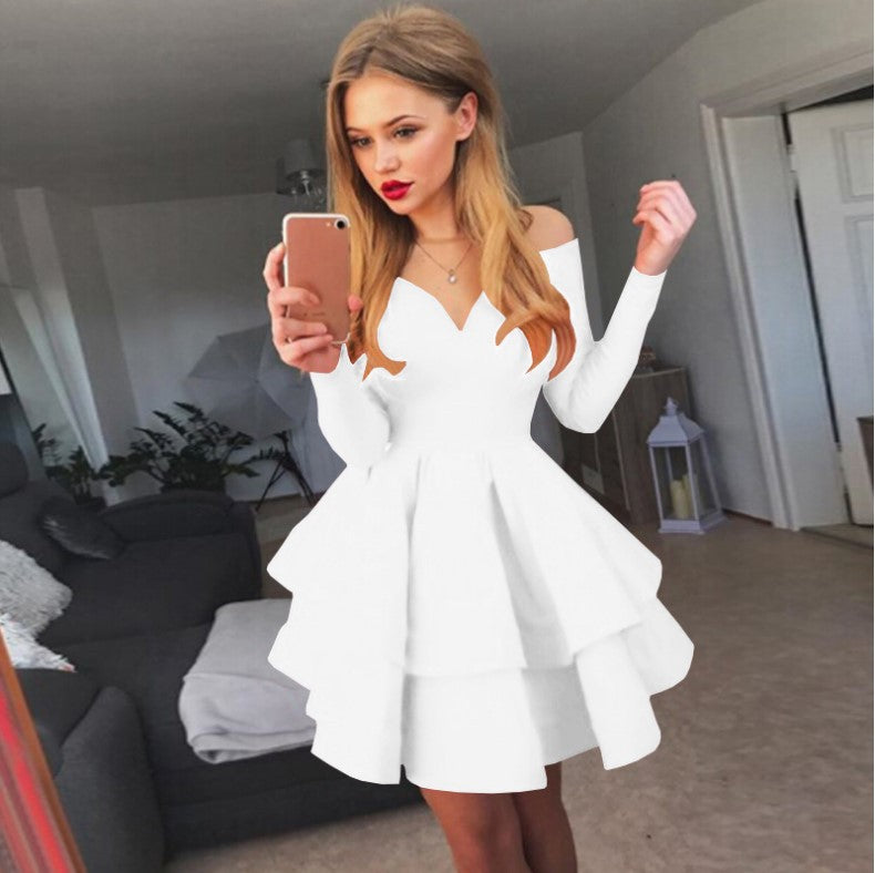 Femmes Robe de cocktail ludique sans épaules avec volants et décolleté en V profond Chic und Stil