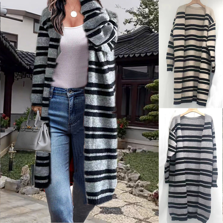 Dames cardigan plus long tricoté avec des détails modernes de rayures Chic und Stil