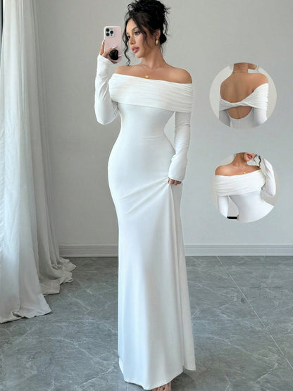Robe maxi festive pour femmes avec décolleté off-shoulder et coupe près du corps Chic und Stil