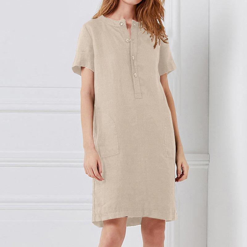 Robe chemise pour femmes avec poches pratiques et patte de boutonnage Chic und Stil