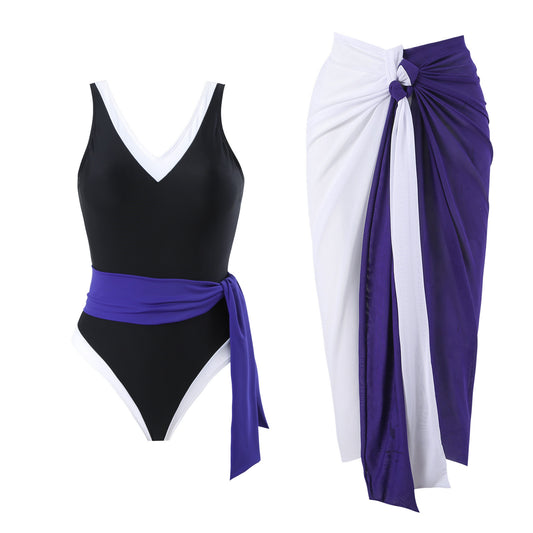 Maillot de bain une pièce pour femmes avec jupe enroulée élégante et schéma de couleurs contrastées Chic und Stil