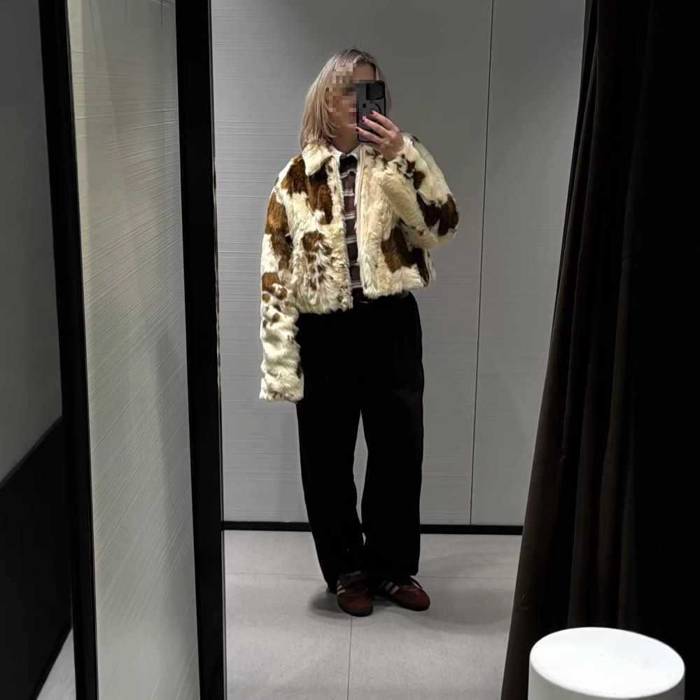 Dames élégant manteau en fausse fourrure avec imprimé animal moderne Chic und Stil