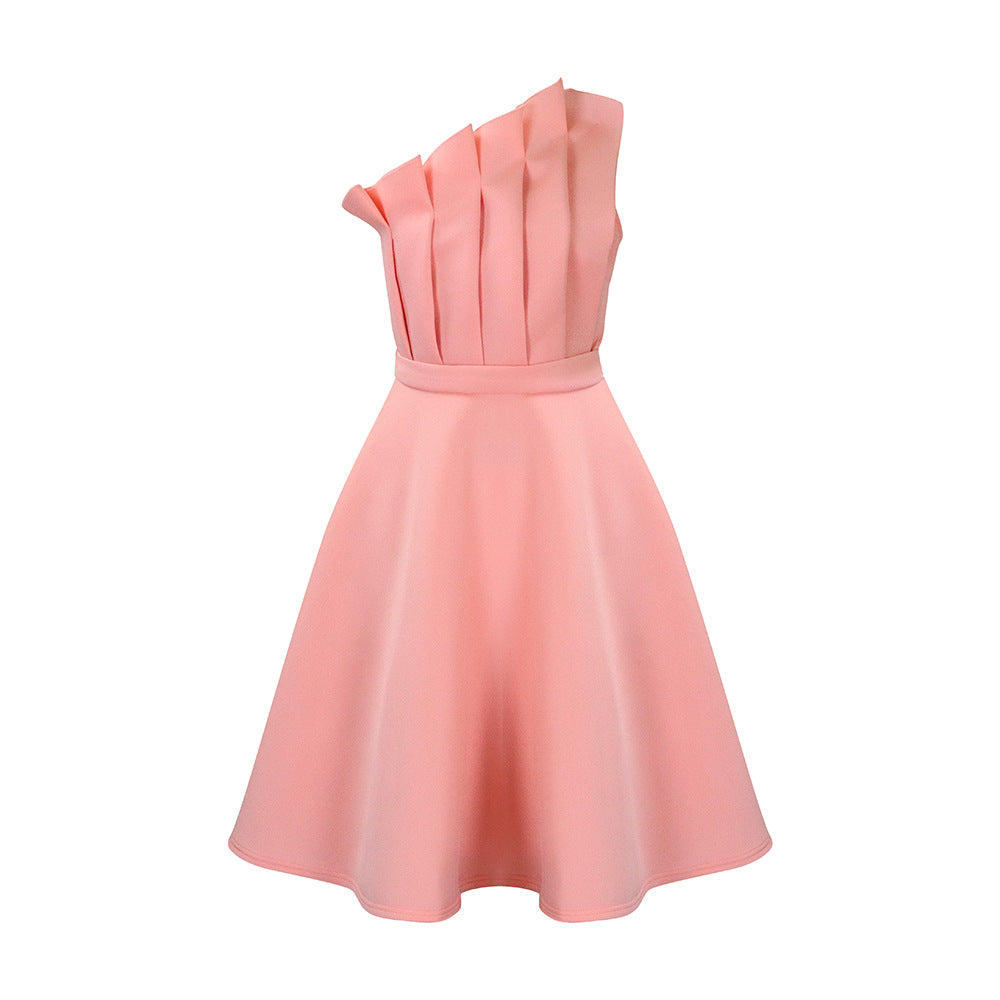 Robe charmante à une épaule pour dames avec drapé et ceinture cintrée Chic und Stil