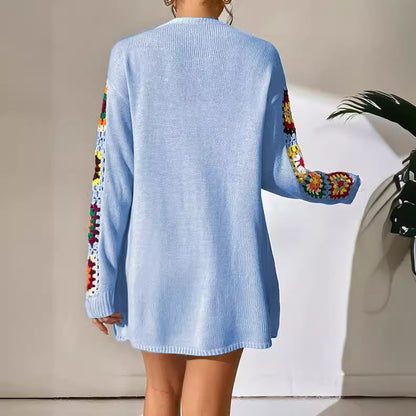 Cardigan en tricot pour femmes avec des motifs de crochet uniques Chic und Stil