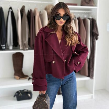 Trendy cropped blazer jacket for women with double-breasted buttons and wide lapels Chic and Style