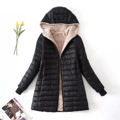 Quilted transitional jacket for women with hood and comfortable interior Chic und Stil