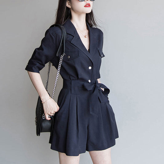 Combinaison utilitaire sur mesure pour femmes avec ceinture Chic und Stil