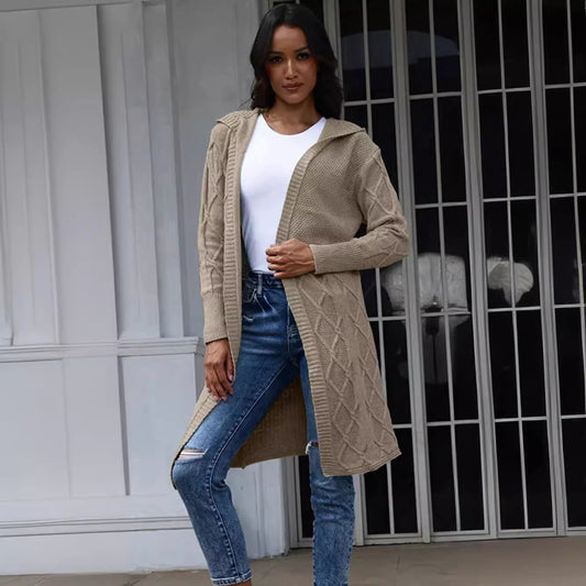 Dames pull-over en grosse maille avec design élégant à capuche et motif structuré Chic und Still