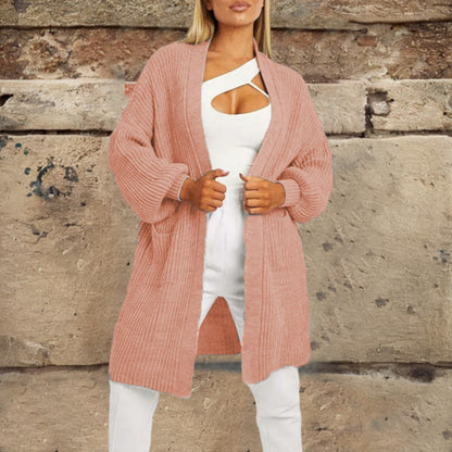 Cardigan tricot pour femmes avec décolleté en V profond et poches généreuses Chic und Stil