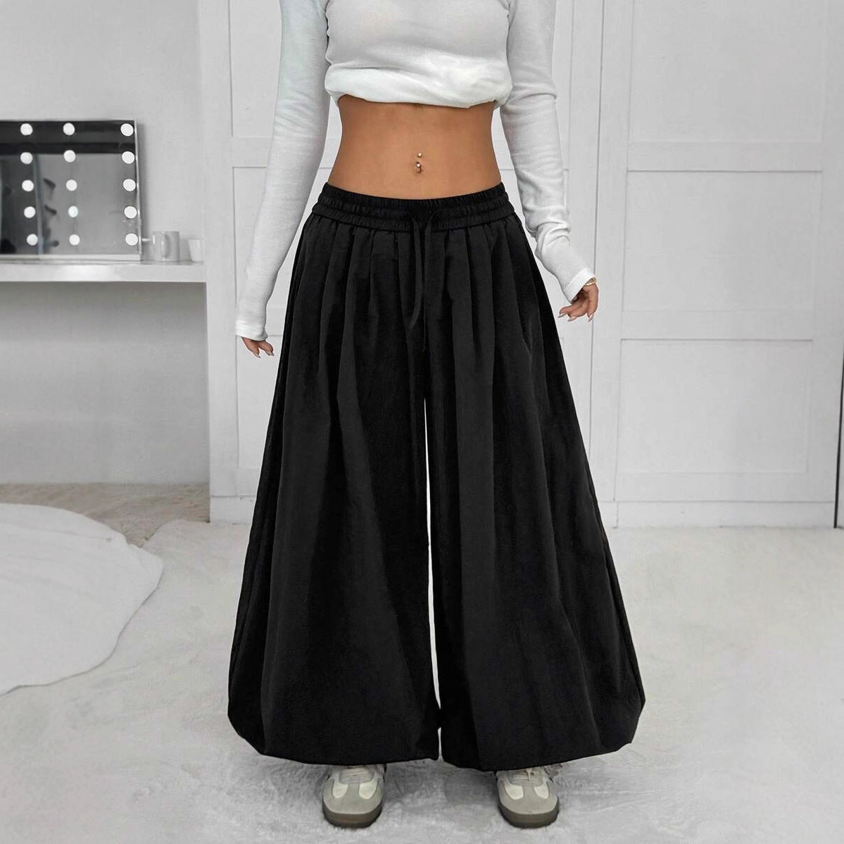 Women's Palazzo Pants, wide cut, with elastic waistband and side pockets Chic and Style