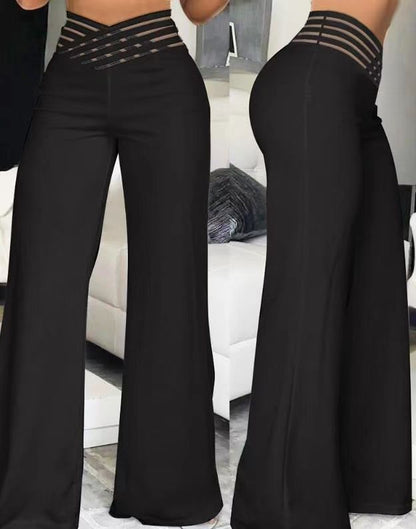 Wide leg pants for women with a trendy grid design Chic und Stil