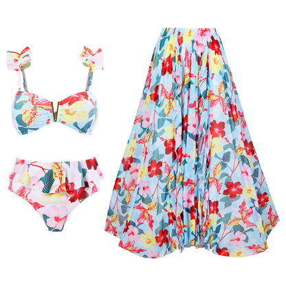 Maillot de bain pour femmes avec une jolie jupe Chic und Stil