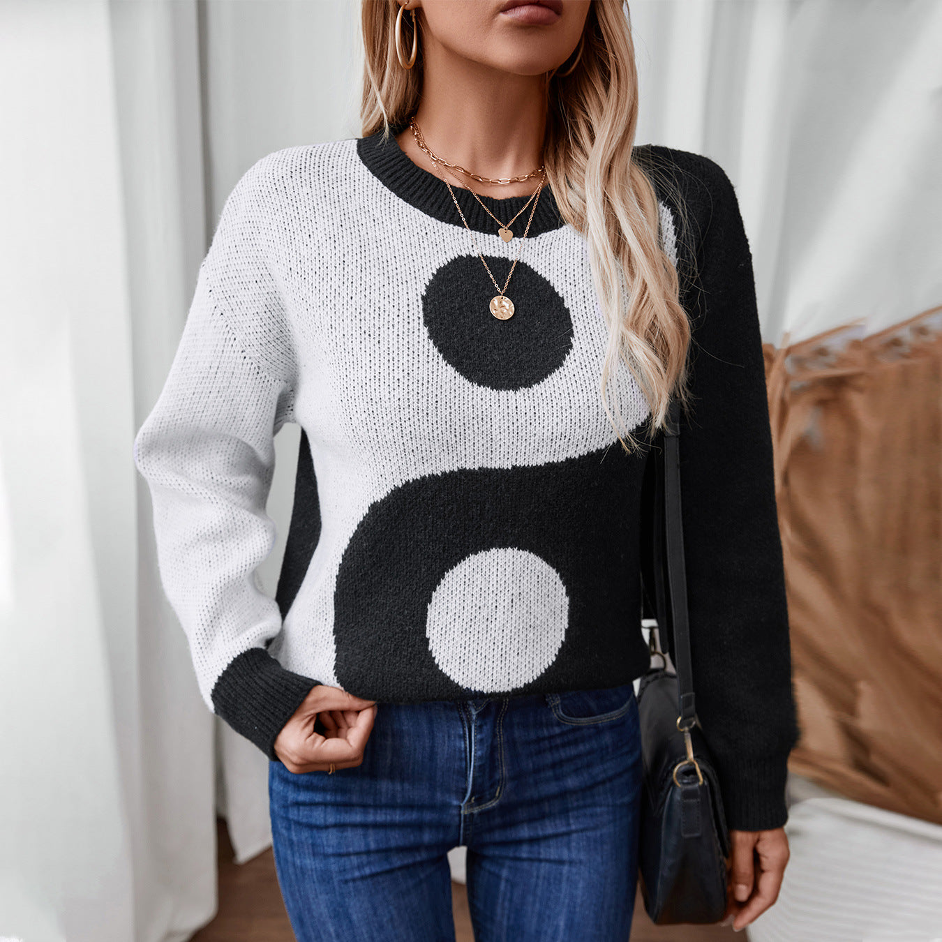Pull femme à motif Yin-Yang modeste Chic und Stil