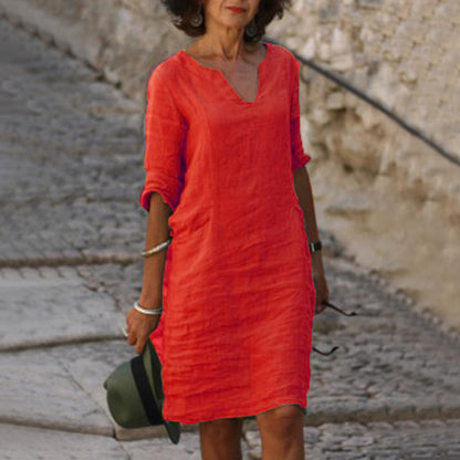 Robe en lin pour femmes avec coupe décontractée et élégant décolleté en V Chic und Stil