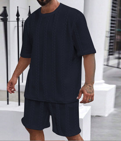 Hommes ensemble en tricot confortable avec haut court et shorts Chic und Stil