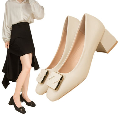 Dames élégantes escarpins à bout carré et boucle à la mode Chic und Stil