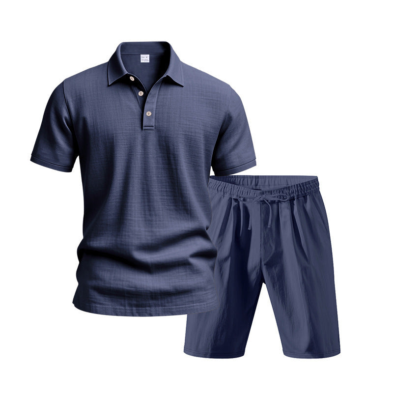 Tenue de loisirs pour hommes avec polo et shorts Chic und Stil